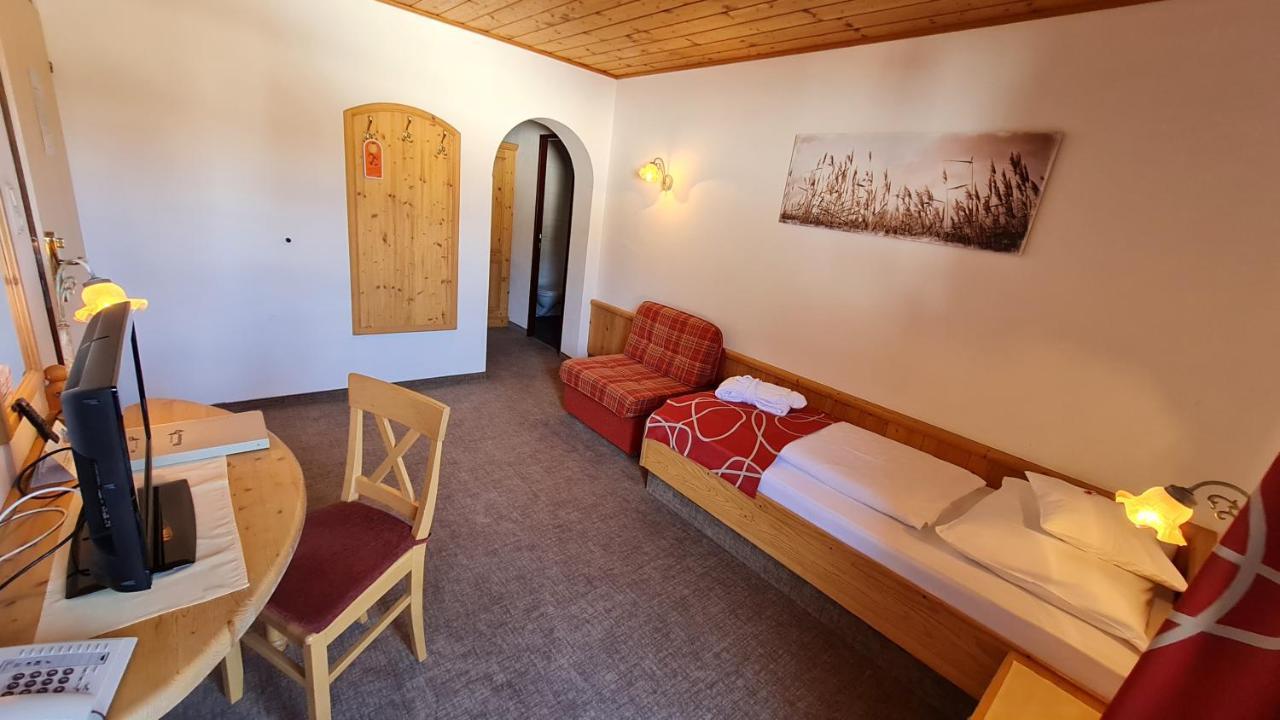 Sport Und Familienhotel Klausen Kirchberg in Tirol Dış mekan fotoğraf