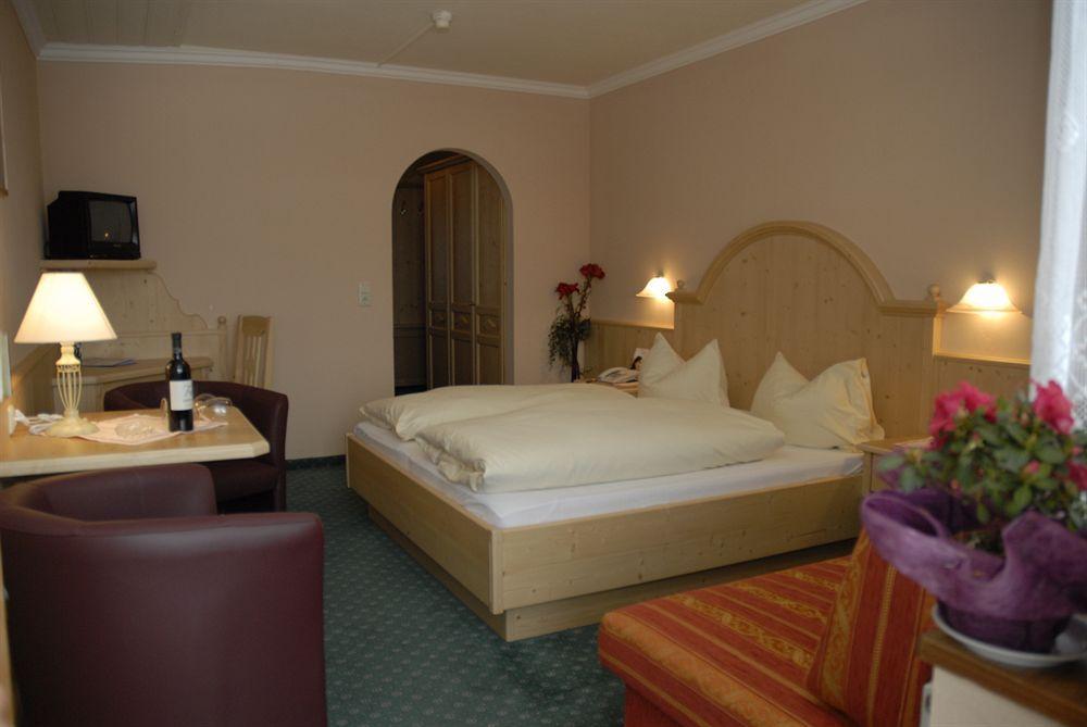 Sport Und Familienhotel Klausen Kirchberg in Tirol Oda fotoğraf